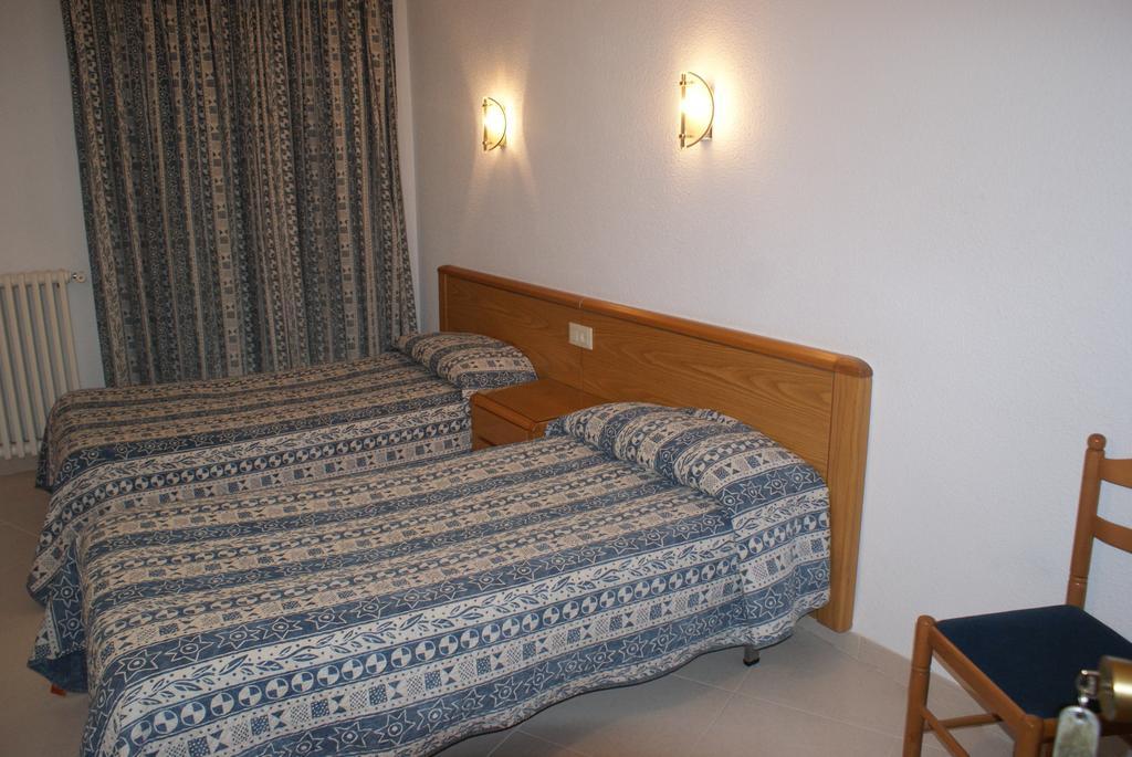 Hostal Gran Sol Llança Quarto foto